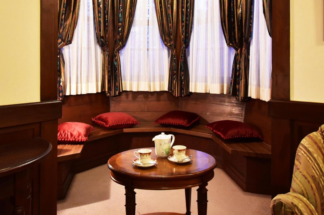 โรงแรม La Neige Honkan 4*